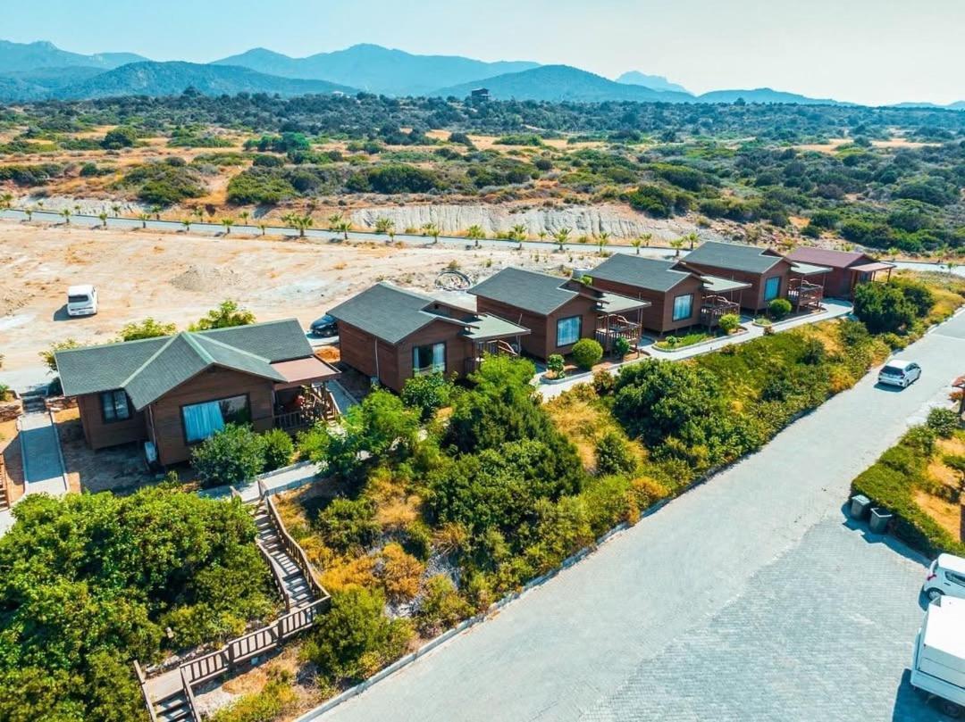 Zambak Holiday Village & Restaurant Superb Seafront Location ! Agios Georgios  Exterior photo
