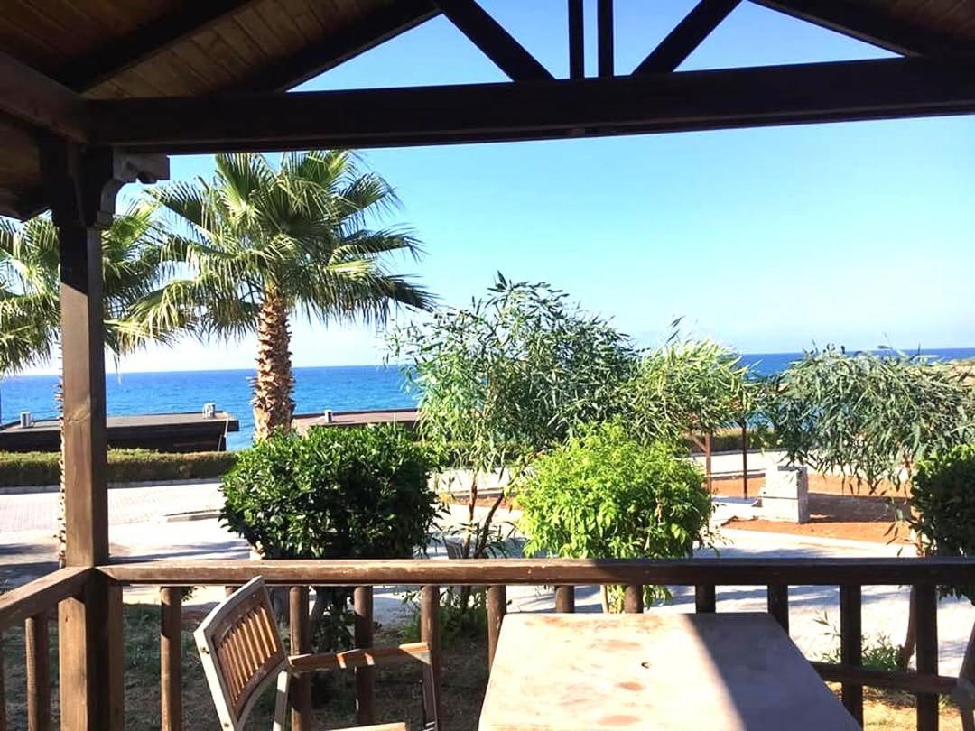 Zambak Holiday Village & Restaurant Superb Seafront Location ! Agios Georgios  Exterior photo