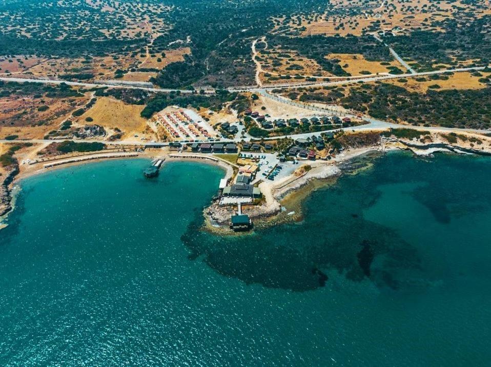 Zambak Holiday Village & Restaurant Superb Seafront Location ! Agios Georgios  Exterior photo