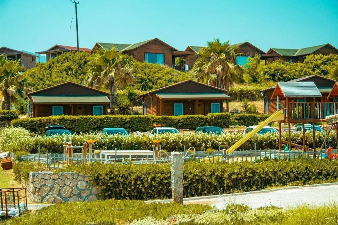 Zambak Holiday Village & Restaurant Superb Seafront Location ! Agios Georgios  Exterior photo