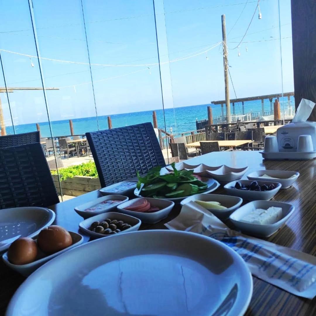 Zambak Holiday Village & Restaurant Superb Seafront Location ! Agios Georgios  Exterior photo